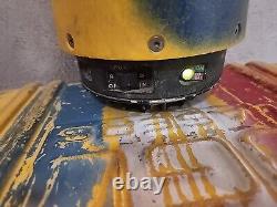 Agl Eagl 2 Grade Self Leveling Rotary Laser Level Powers On For Parts Or Repair