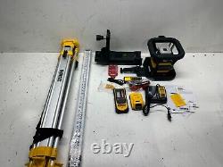 DEWALT 20V MAX Laser Level Kit, Rotary, Red, 2000-Foot Range (DW080LRSK)