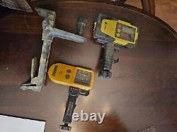 DeWALT DW074 Cordless Self Leveling Rotary Laser with DW0742 Laser Detector