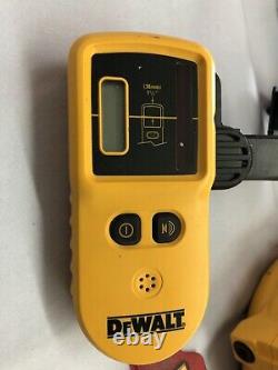 DeWalt DW074 Heavy-Duty Self-Leveling Interior/Exterior Rotary Laser with Bag