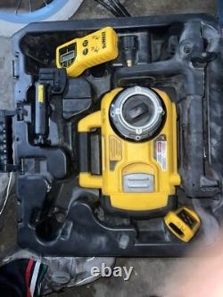 Dewalt 1,500 measuring range 1/8 at 100' accuracy, self leveling rotary laser