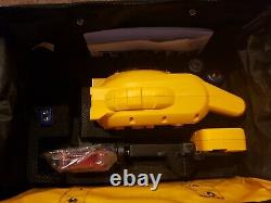 Dewalt DW074KD 150ft Red Self Leveling Rotary Laser with Detector, Clamp & Mount