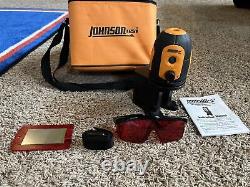 Johnson Level & Tool 40-6680 Self-Leveling 5 Beam Laser Dot, Red Preowned Kit