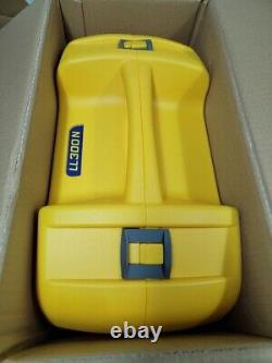 Spectra Precision LL300N Laser Level, Self Leveling Kit with HL450 Receiver