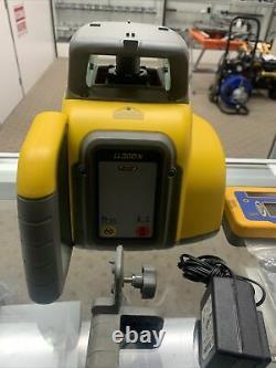 Spectra Precision Ll300n Self Leveling Rotary Whit Hl450 Reciver And Case