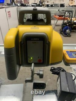 Spectra Precision Ll300n Self Leveling Rotary Whit Hl450 Reciver And Case