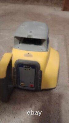 Spectra laser level LL300N rotary self leveling laser with HL450 field reciever