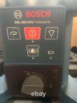 Bosch GRL 300 HVG Niveau Laser Rotatif à Auto-nivellement avec Accessoires et Coffre Rigide