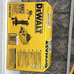 DEWALT DW074KD Kit de laser rotatif auto-nivelant intérieur/extérieur de 30 m