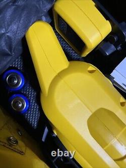 DEWALT DW074KD Kit laser rotatif intérieur/extérieur autonivelant de 100 pieds