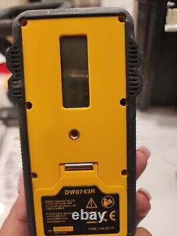 DeWALT DW074LR 20V 1500 pieds de portée Laser rotatif rouge sans fil auto-nivelant
