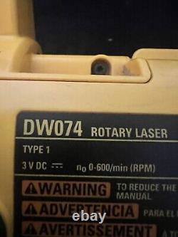 DeWALT DW074 Niveau laser rotatif autonome sans fil avec ensemble de détecteur de laser DW0742