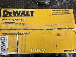 DeWalt DW074KD Niveau laser rotatif intérieur/extérieur robuste auto-nivelant