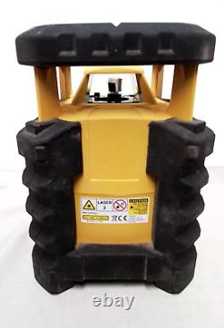 Ensemble complet de niveau laser rotatif auto-nivelant Stabila Laser Lar 300