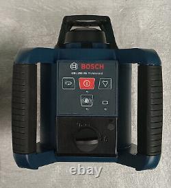 Niveau laser rotatif autonivelant Bosch GRL250HV KIT avec mallette agréable.
