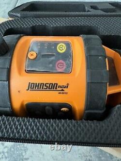 Niveau laser rotatif autonivelant Johnson Level Kit 40-6516