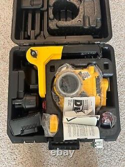 Nouveau niveau laser rotatif DeWalt DW077 avec télécommande et batterie JAMAIS UTILISÉ